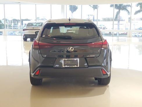 Used 2025 Lexus UX 300h FWD w/ Accessory Package (Z1) image 9