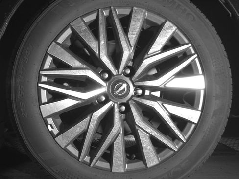 Used 2025 Nissan Altima 2.5 SV FWD image 17