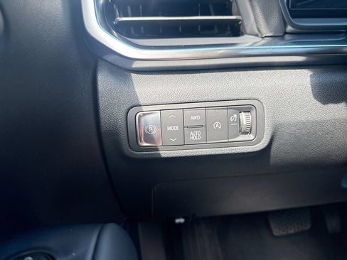 New 2026 GMC Terrain Elevation w/ Elevation Premium Package AWD/4WD image 18