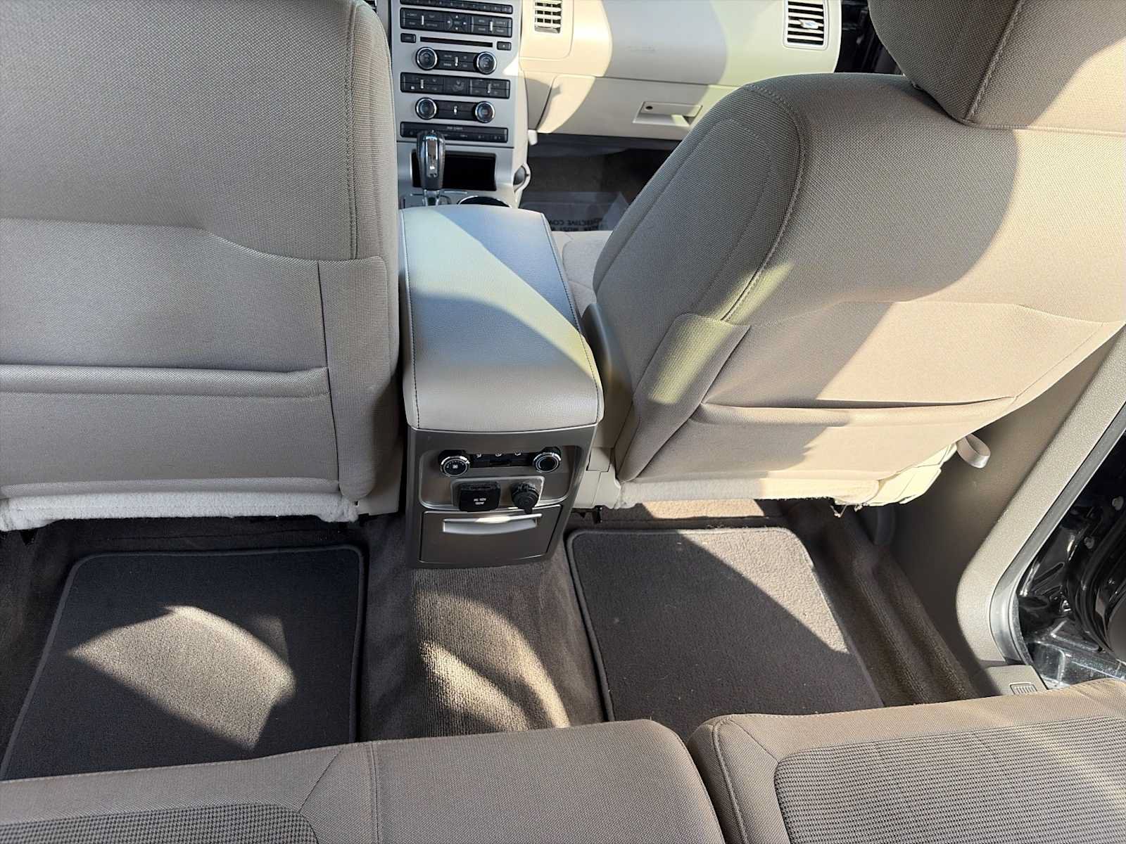 Used 2011 Ford Flex SEL w/ Rapid Spec Order Code FWD image 26