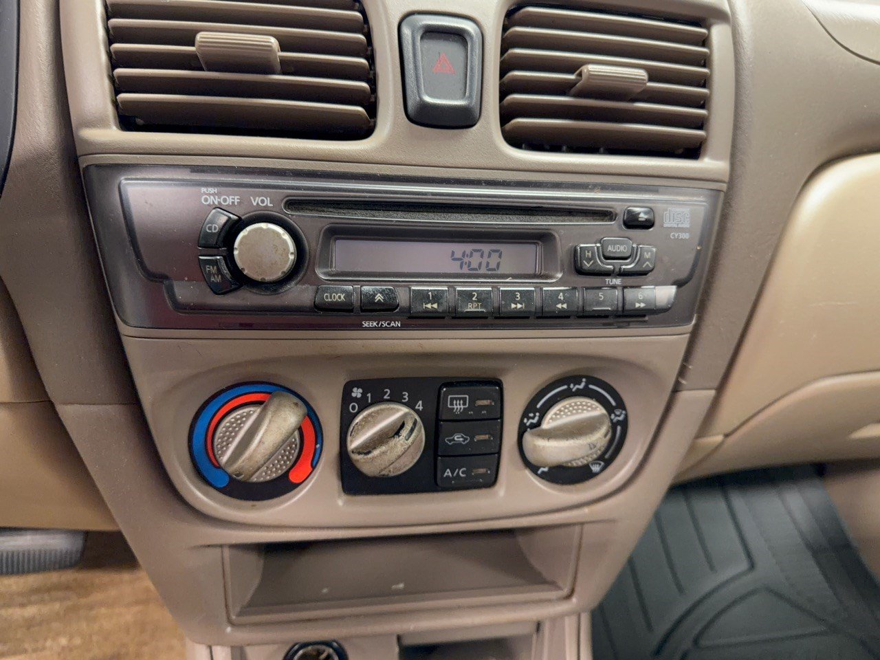 Used 2002 Nissan Sentra GXE FWD image 22