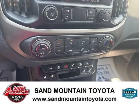Used 2020 Chevrolet Colorado Z71 AWD/4WD image 22