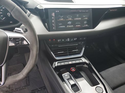 Used 2024 Audi e-tron GT Premium Plus AWD/4WD image 25