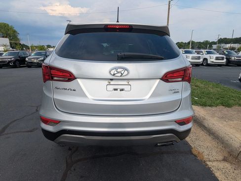 Used 2018 Hyundai Santa Fe Sport AWD/4WD image 6