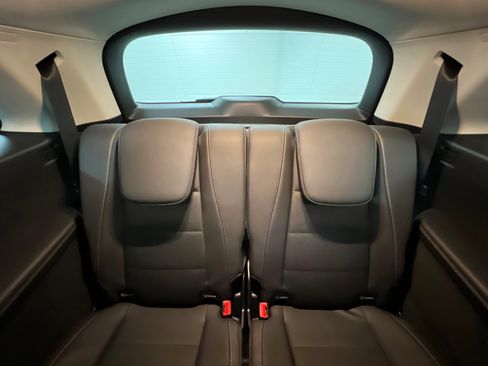 New 2026 Mercedes-Benz GLS 450 4MATIC image 22