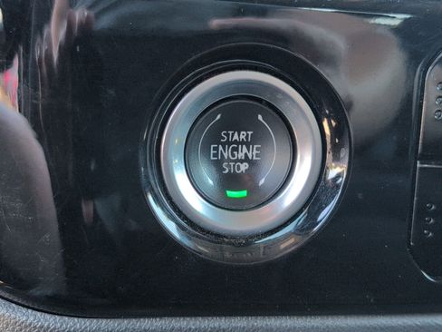 Used 2024 Chevrolet Silverado 1500 LT AWD/4WD image 22