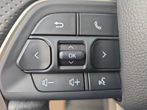 Certified 2025 Toyota 4Runner Limited AWD/4WD image 21