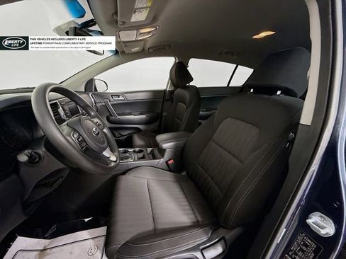Used 2019 Kia Sportage LX image 19