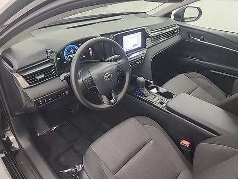 Used 2026 Toyota Camry LE FWD image 25