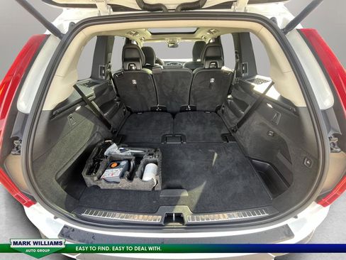 Used 2023 Volvo XC90 T8 Plus image 31