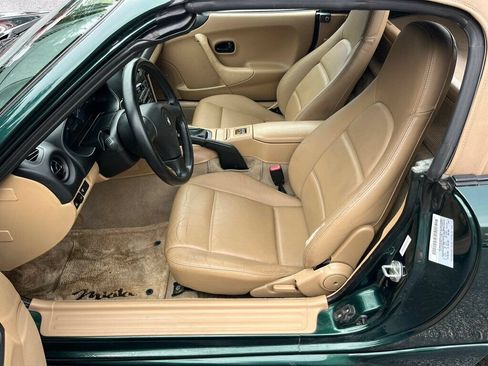 Used 2000 MAZDA MX-5 Miata RWD image 15