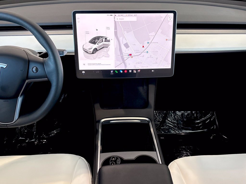 Used 2025 Tesla Model Y Long Range AWD/4WD image 32