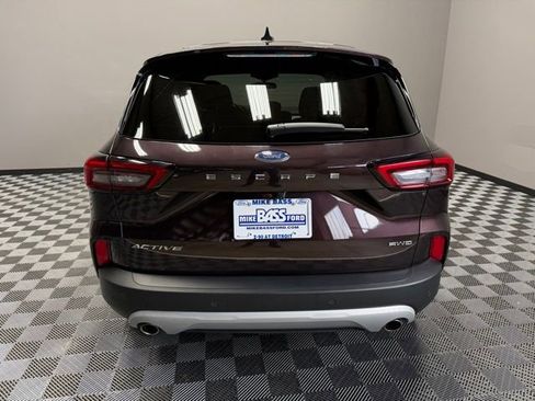 Used 2023 Ford Escape Active w/ Tech Pack #2 AWD/4WD image 10