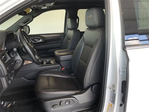 Certified 2024 Chevrolet Suburban High Country image 24