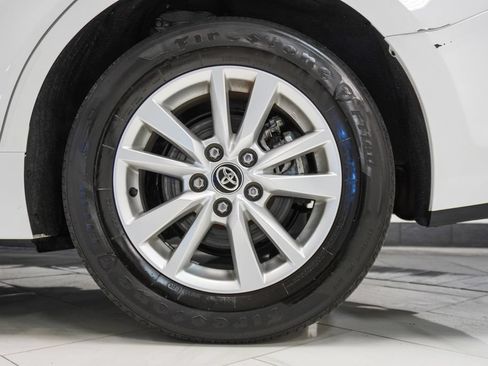 Used 2025 Toyota Camry LE FWD image 32