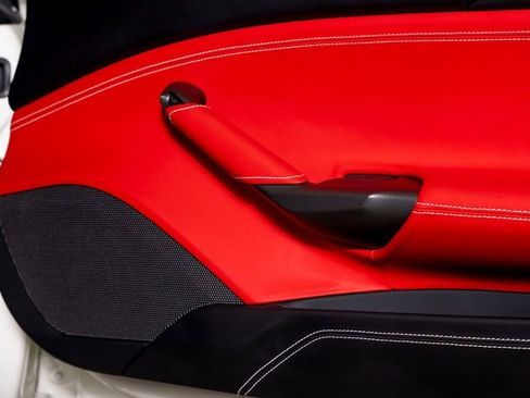 Used 2019 Ferrari 488 Spider image 59