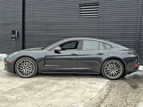 New 2026 Porsche Panamera Turbo image 2