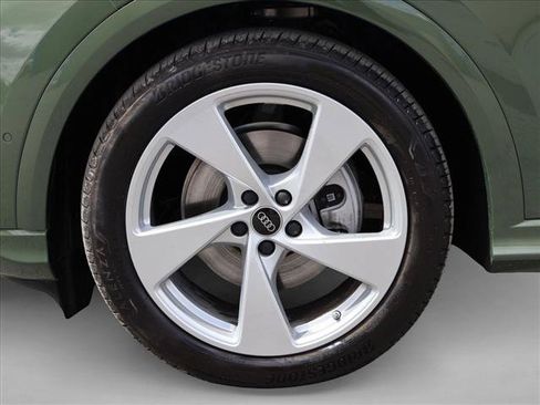 Used 2025 Audi Q5 Prestige AWD/4WD image 25