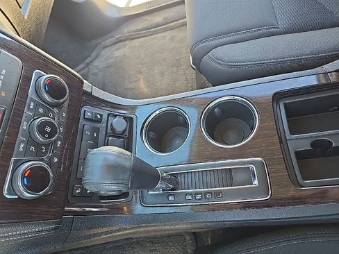 Used 2017 Chevrolet Traverse LT image 22