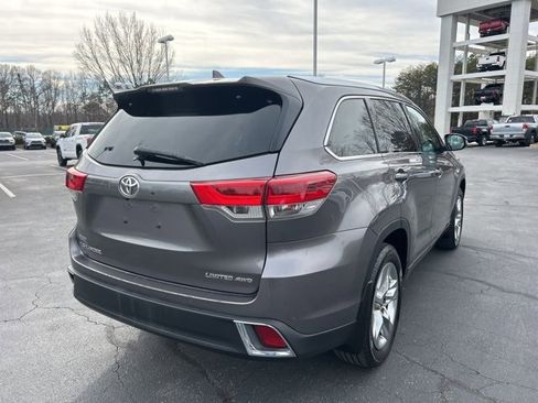 Used 2018 Toyota Highlander Limited image 5