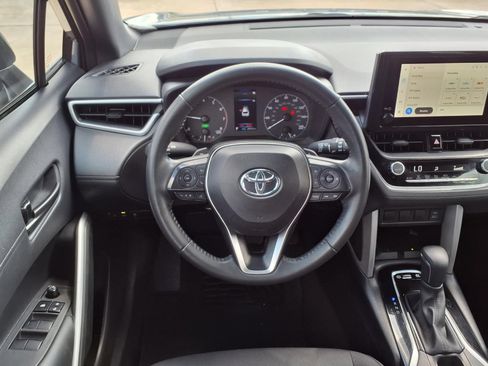 Used 2024 Toyota Corolla Cross AWD Hybrid image 16