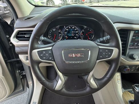Used 2019 GMC Acadia Denali w/ Technology Package AWD/4WD image 18