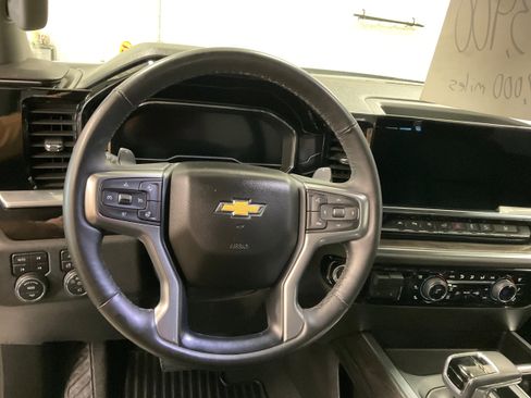 Used 2023 Chevrolet Silverado 1500 LTZ w/ Z71 Off-Road Package image 13