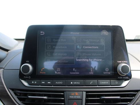 Used 2024 Nissan Altima 2.5 SV FWD image 34