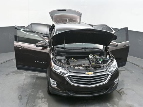 Used 2020 Chevrolet Equinox LT image 38