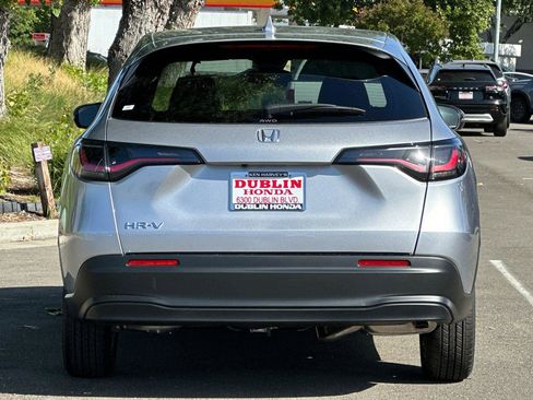 New 2026 Honda HR-V LX image 5