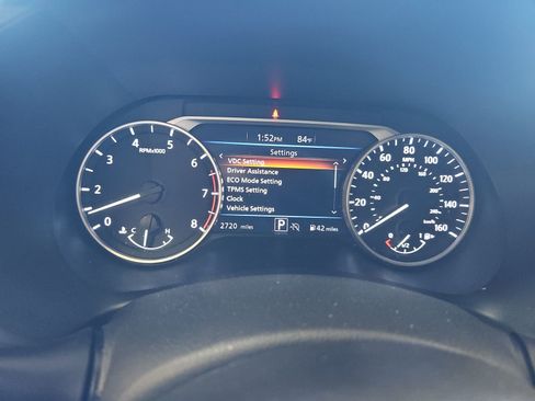 Used 2025 Nissan Sentra SR w/ Midnight Edition FWD image 10