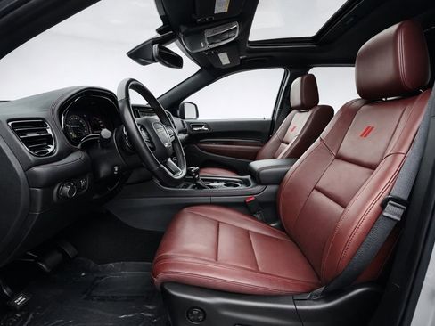 Used 2023 Dodge Durango GT image 12