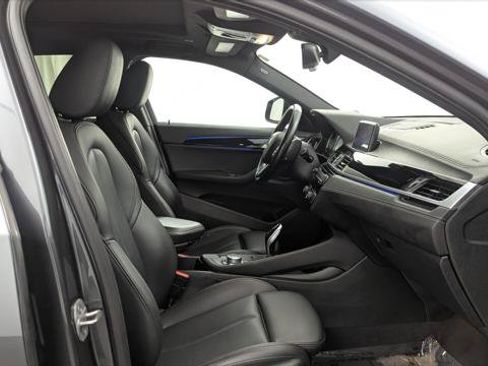 Used 2022 BMW X2 sDrive28i w/ Convenience Package FWD image 19