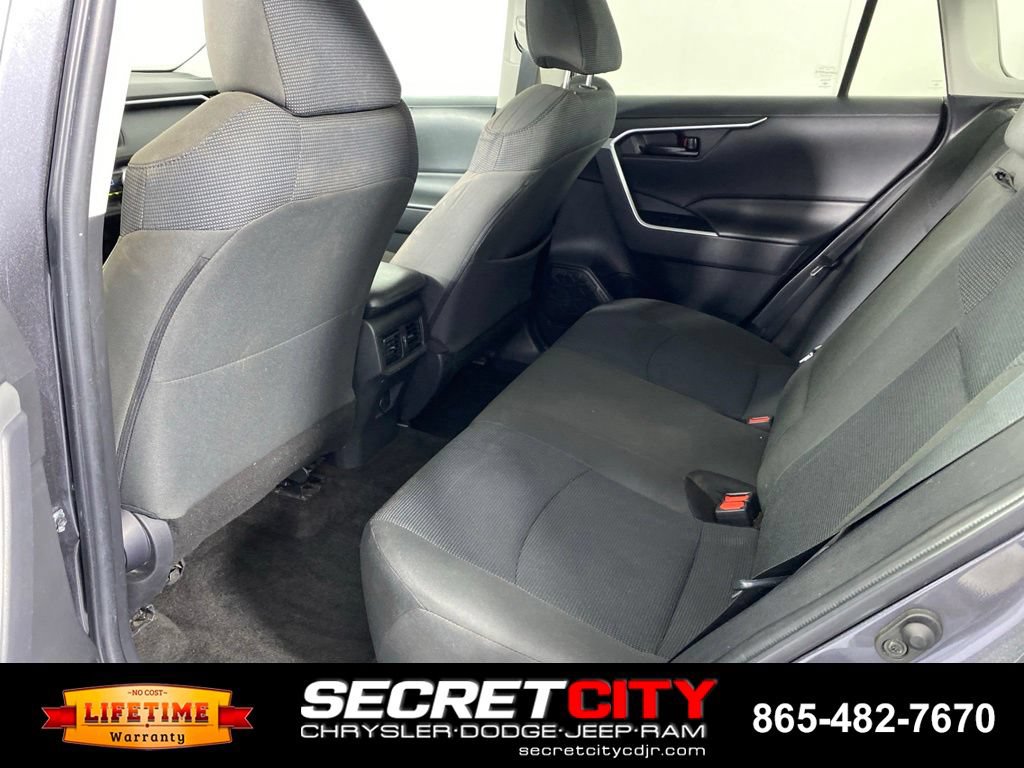 Used 2023 Toyota RAV4 LE AWD/4WD image 27