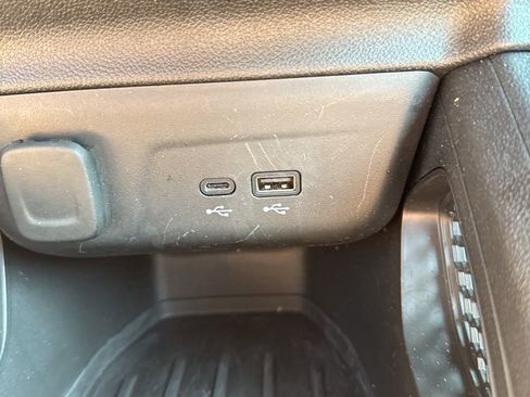 Used 2024 Chevrolet TrailBlazer LT w/ LT Cold Weather Package image 28