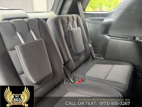 Used 2019 Ford Explorer XLT AWD/4WD image 14