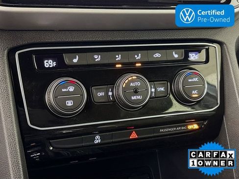 Certified 2022 Volkswagen Atlas Cross Sport SE image 17