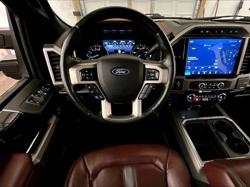 Used 2022 Ford F450 Platinum w/ FX4 Off-Road Package image 5