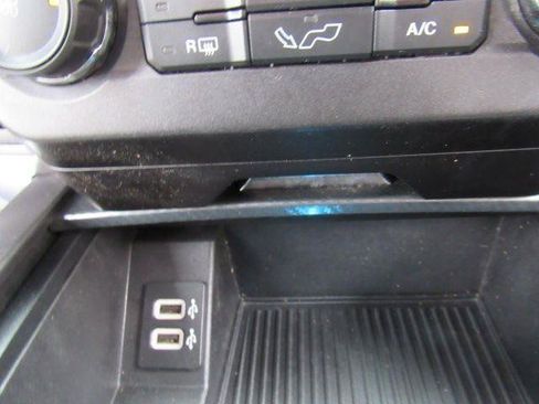 Used 2019 Ford F150 XLT w/ Equipment Group 302A Luxury AWD/4WD image 45