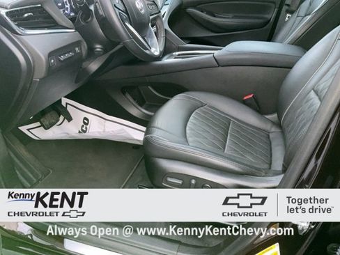 Certified 2023 Buick Enclave Avenir w/ Avenir Technology Package image 27