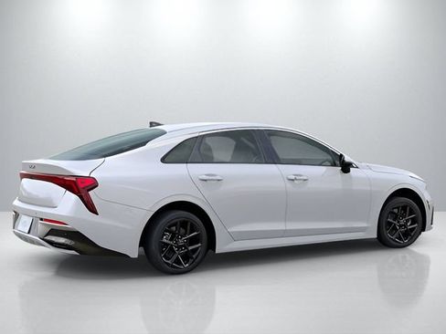 Used 2025 Kia K5 LXS FWD image 6