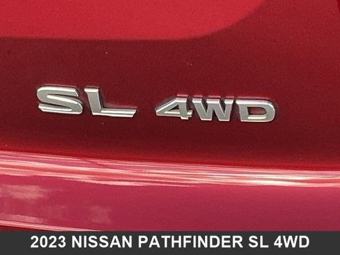 Used 2023 Nissan Pathfinder SL image 10