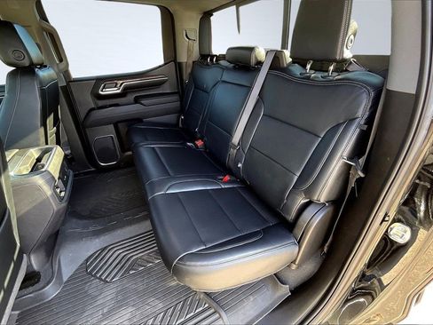 Used 2024 Chevrolet Silverado 1500 LT Trail Boss w/ Convenience Package II image 26