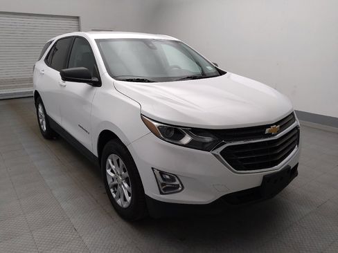 Used 2020 Chevrolet Equinox LS FWD image 13