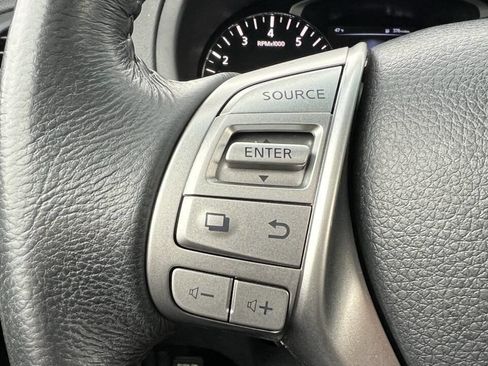 Used 2015 Nissan Altima 2.5 SV w/ Convenience Package FWD image 14