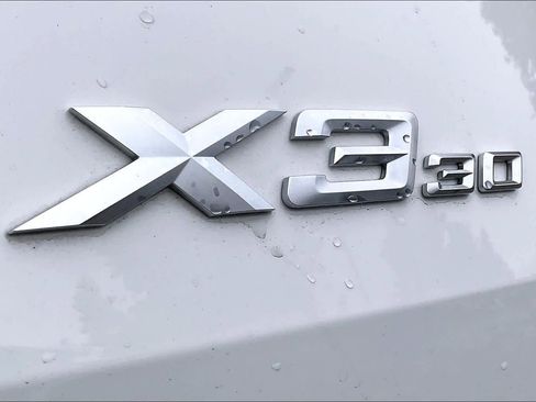 Used 2025 BMW X3 xDrive30i w/ Convenience Package image 11