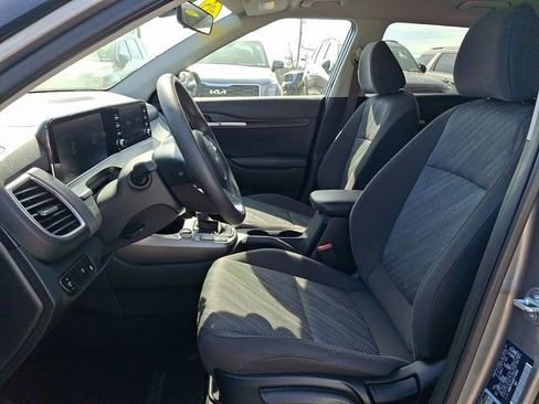 Used 2025 Kia Seltos LX AWD/4WD image 13
