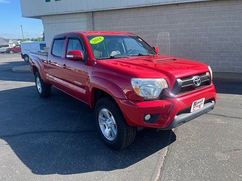 Used 2014 Toyota Tacoma 4x4 Double Cab image 2
