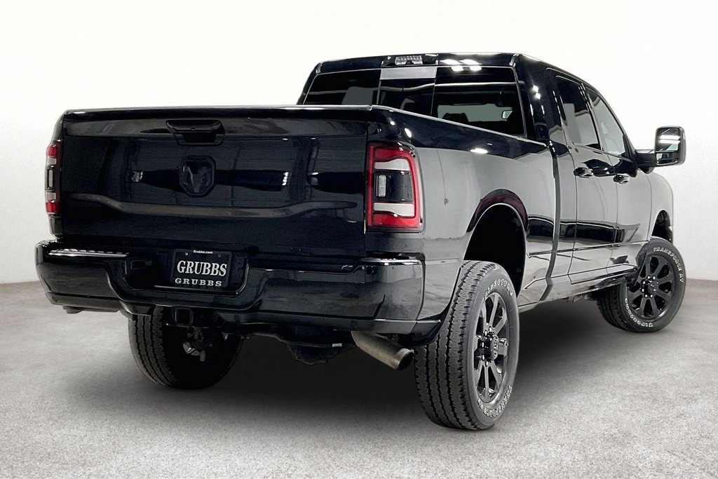 Used 2024 RAM 2500 Laramie w/ Night Edition AWD/4WD image 2
