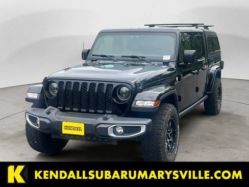 Used 2021 Jeep Gladiator Sport AWD/4WD image 1